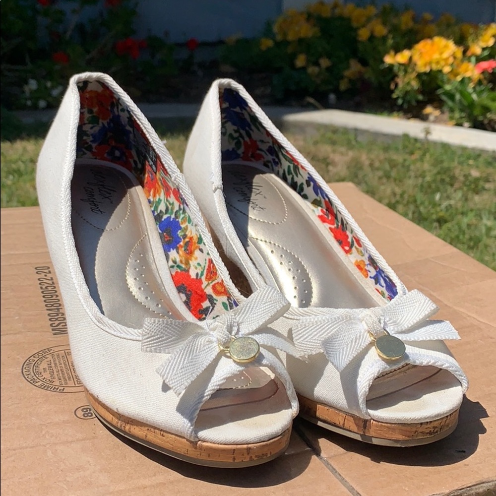White open-toed wedges